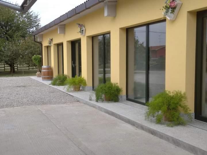 סומה לומברדו Azienda Agrituristica Scotti מראה חיצוני תמונה